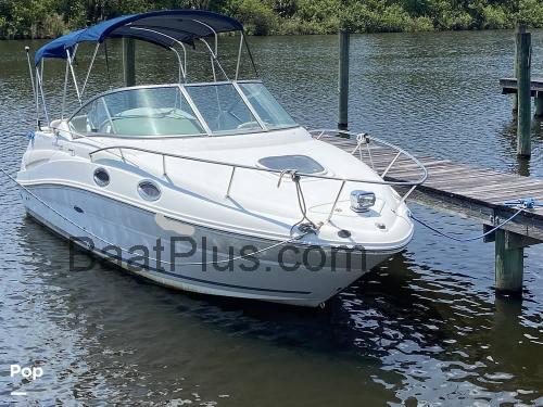 Sea Ray 240 Sundancer Spesifikasjoner og anmeldelser